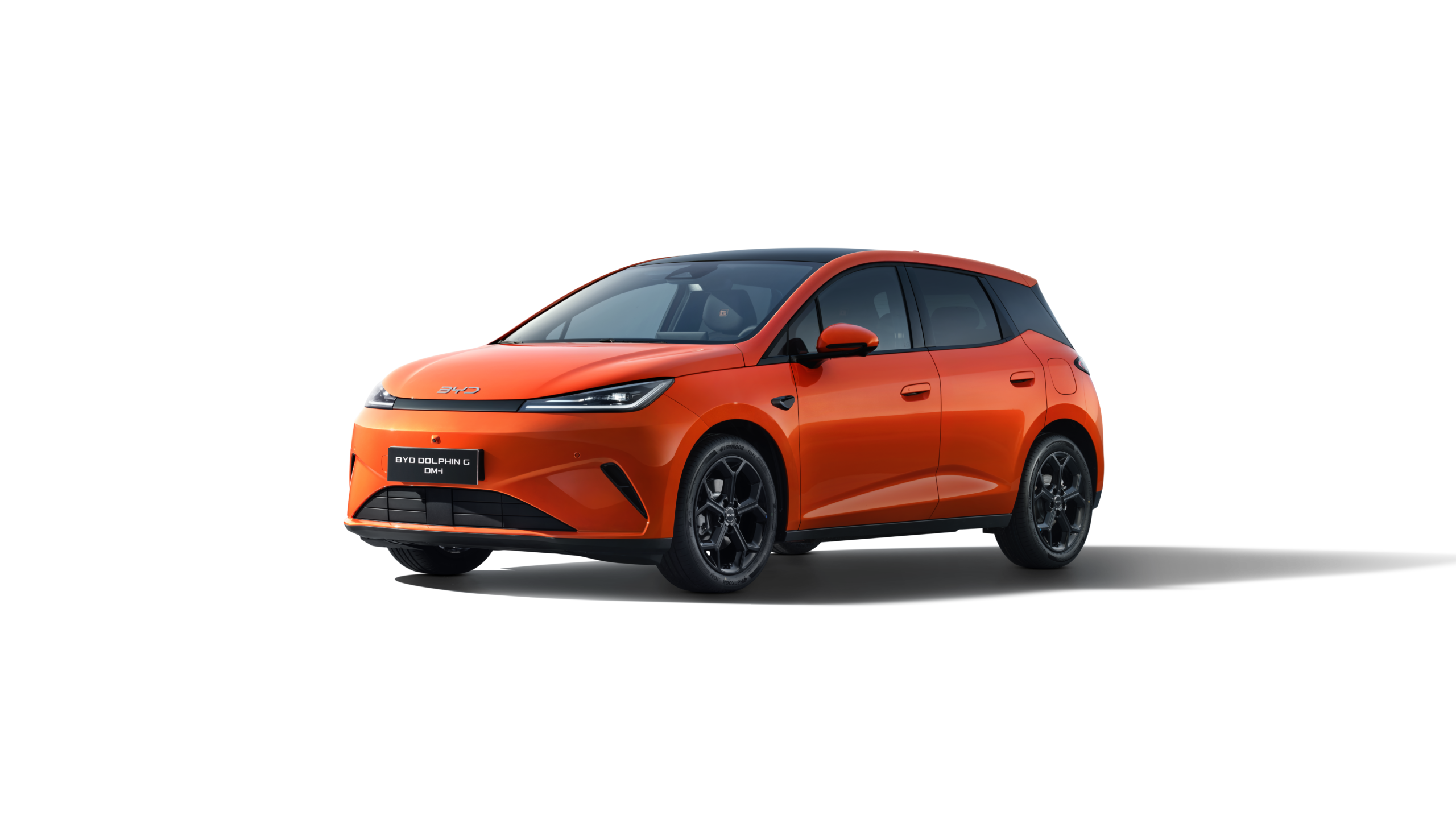 16.DOLPHIN G DM-i_LHD_Sport Orange Sunset_download_Left Front 45°_PNG